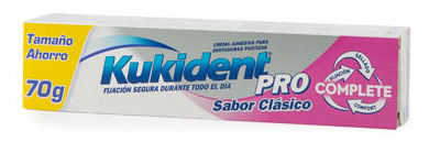 Kukident Pro Complete Clássico Creme Prótese Dentária 70g